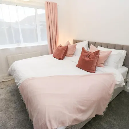 Maple House Holiday home *