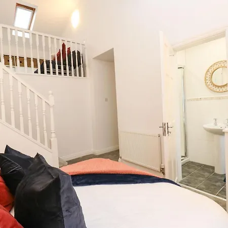 Holiday home Maple House